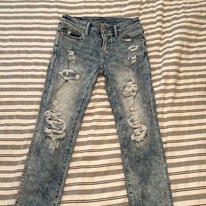 American Eagle ripped jeans. Size 30 X 34